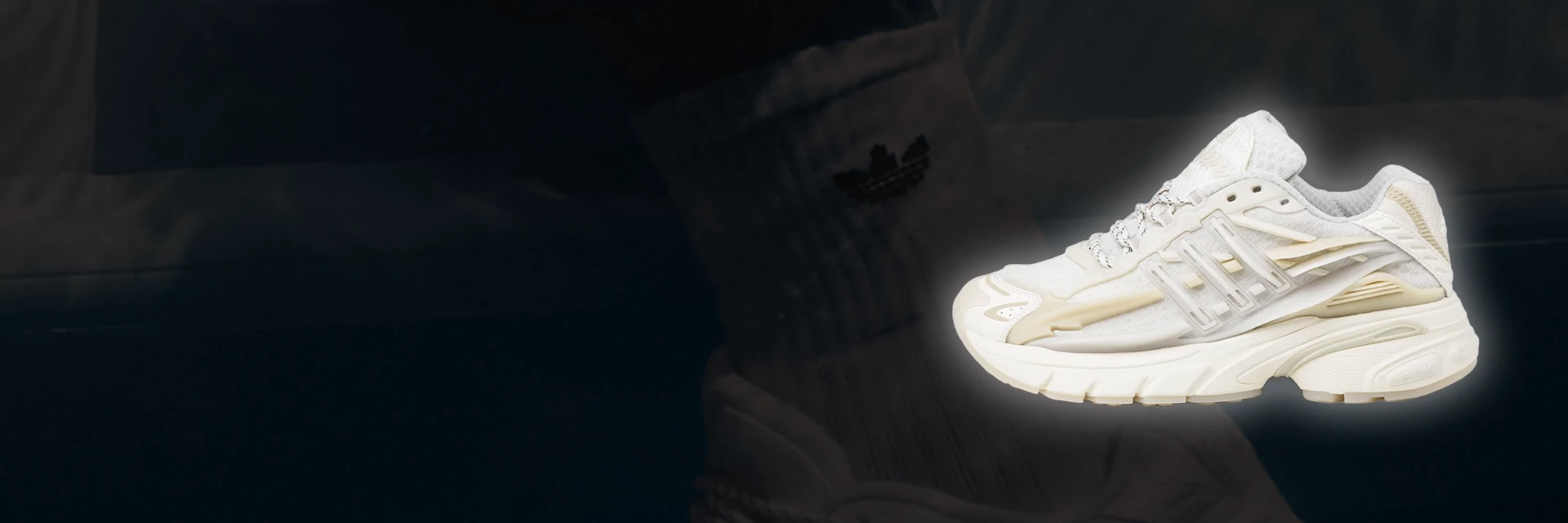adidas Jellyfish Chalk White via Asphaltgold!