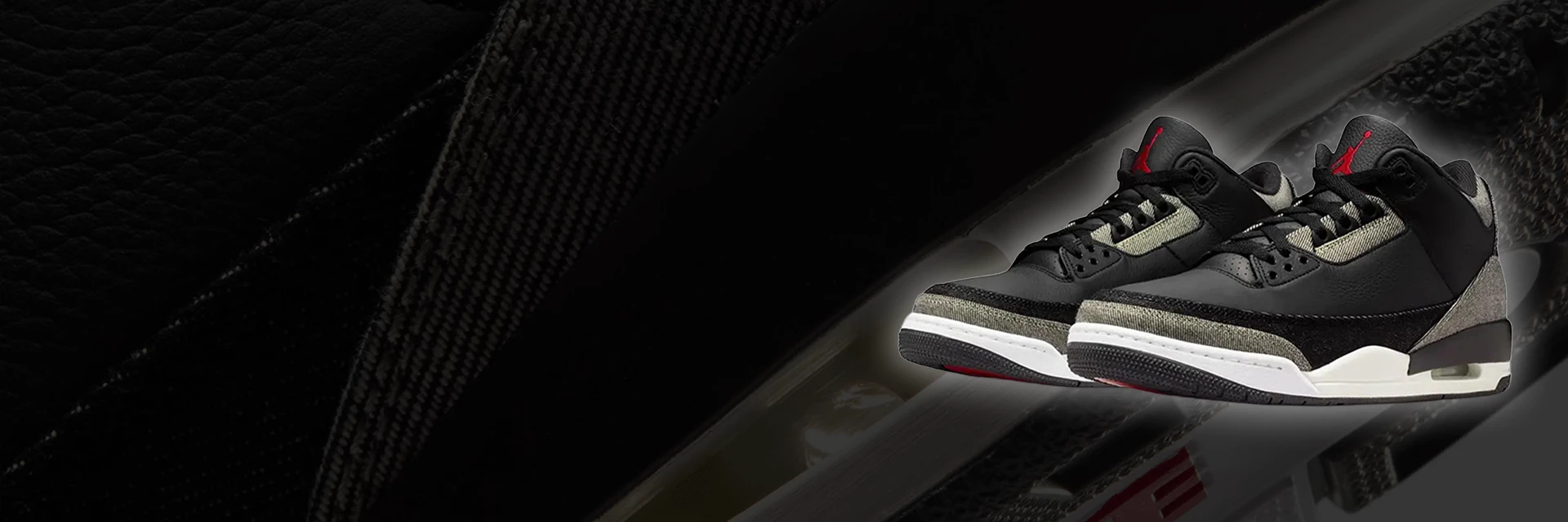 Der Levi's x AJ 3 Black Denim ist aktuell bei Footpatrol in einigen Größen verfügbar!