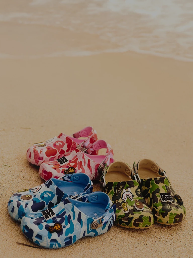 Verpasse keine Infos zum Release des BAPE x Crocs Clog Pack mit unserer kostenlosen App!