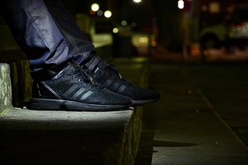 10adidas - flux - black elements