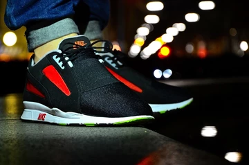 NIKE - CURRENT - BRED - 4