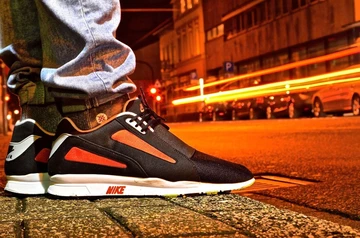 NIKE - CURRENT - BRED - 3