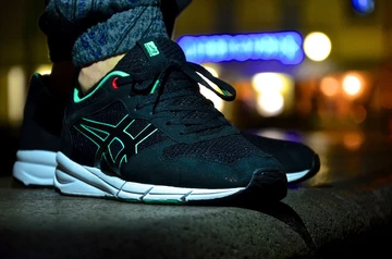 7onitsuka - shaw - runner