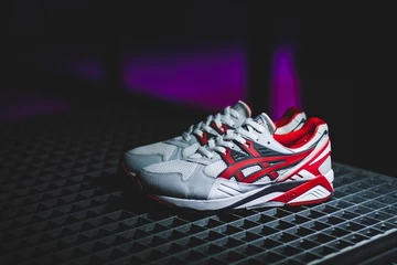 7ASICS - KAYANO - TRAINER
