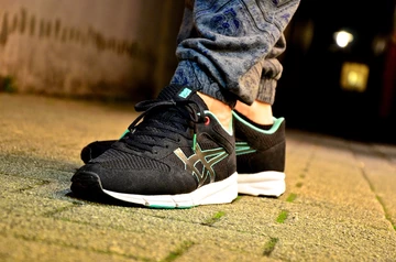 14onitsuka - shaw - runner