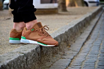 16DJINNS-EASYRUN-SPRAY