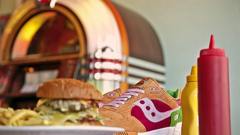 Saucony x END Shadow 5000 "Burger" - Releaseinfos