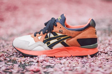 UBIQ-x-ASICS-Gel-Lyte-V-Midnight-Bloom-1-1000x666