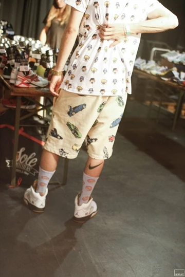 16snkrart - kicksinthehall-deadstock-bielefeld