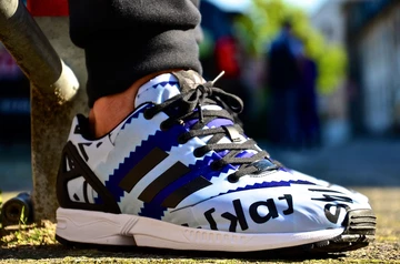 16adidas-flux-deadstocksneakerblog