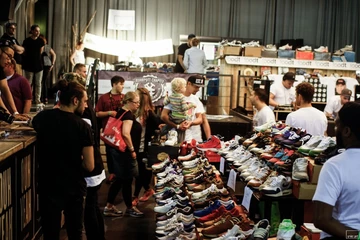 44snkrart - kicksinthehall-deadstock-bielefeld