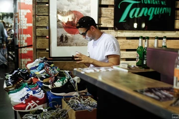 43snkrart - kicksinthehall-deadstock-bielefeld