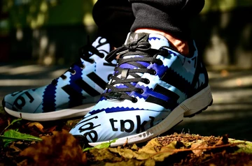 10adidas-flux-deadstocksneakerblog