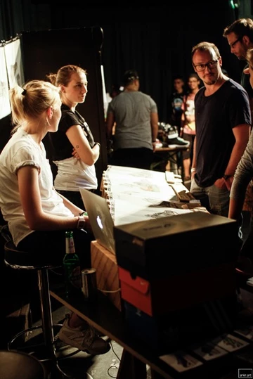 34snkrart - kicksinthehall-deadstock-bielefeld