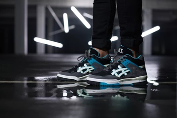 asics-gel-spotlyte-glow-in-the-dark-03-1024x682