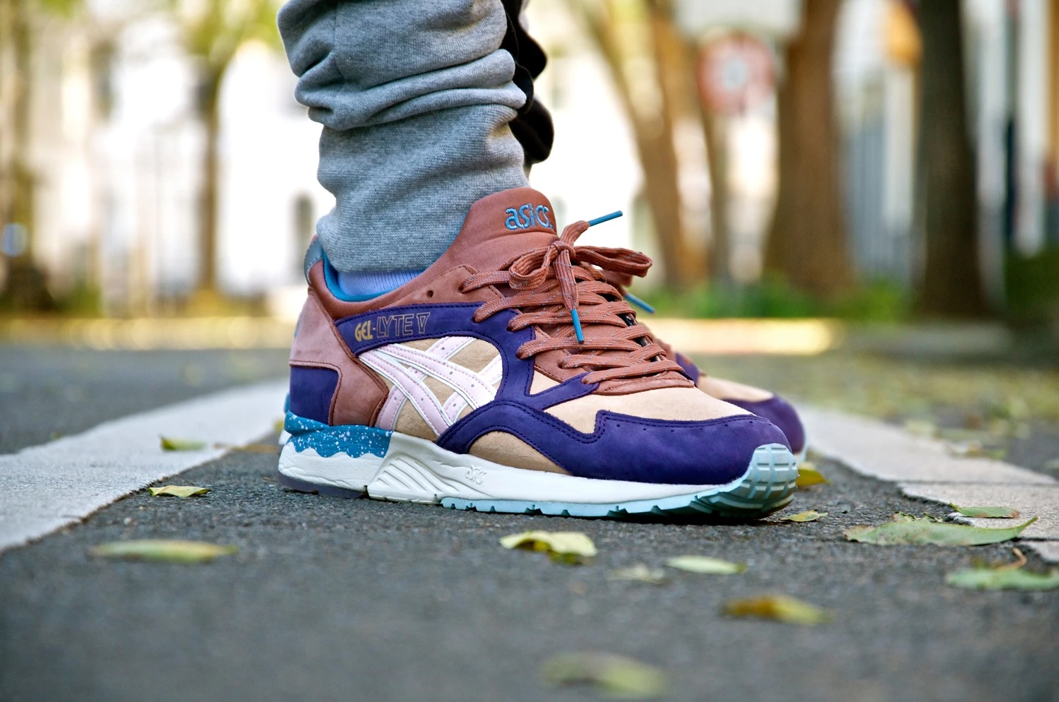 Asics x Offspring Gel Lyte V - on feet | Dead Stock