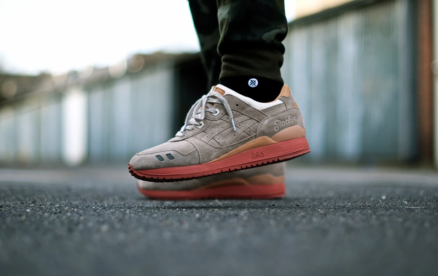 Asics x Packer Gel Lyte III Dirty Buck on feet Dead Stock