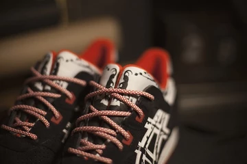 asics-titolo-papercut-5