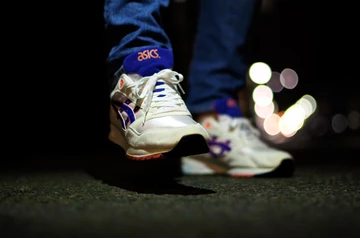 9asics-saga-vintage