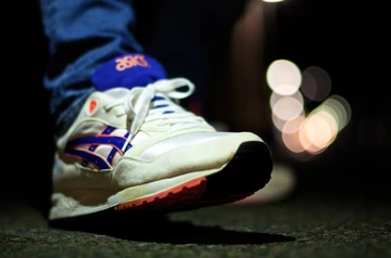 8asics-saga-vintage