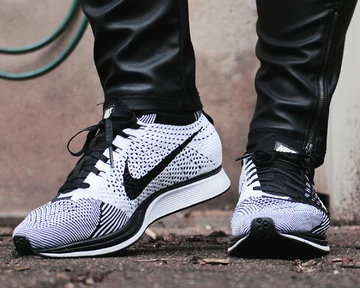 deadstock-nike-flyknit-racer-07