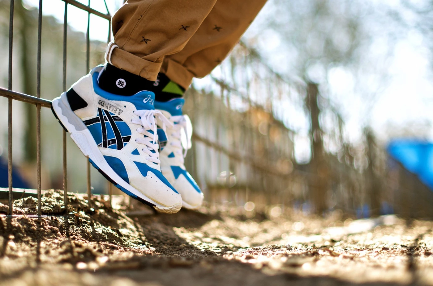 Asics gel lyte v atomic blue hotsell