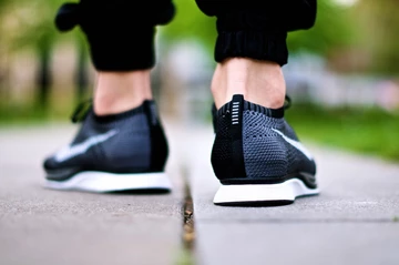 nike-flyknit-racer08