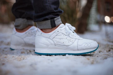 10asics-lux-gator