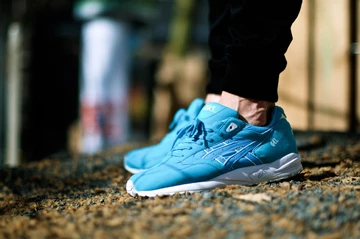 9asics-summerkite-saga