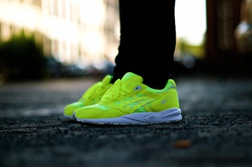 asics-summer-kite-neon10