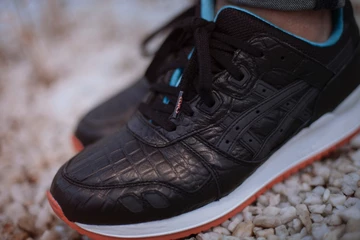 5asics-lux-gator