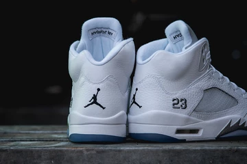 air-jordan-5-metallic-silver-05