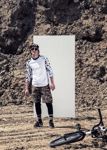 7edwin-berlin-store-lookbook