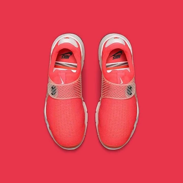 nike-sock-dart-infrared3