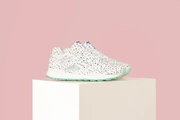 naked-reebok-ventilator-01