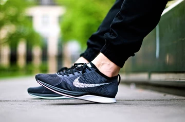 nike-flyknit-racer04