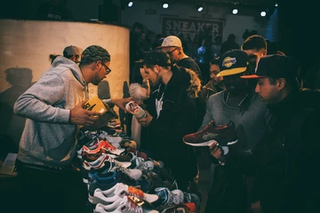 5not-just-shoes-kane-holz