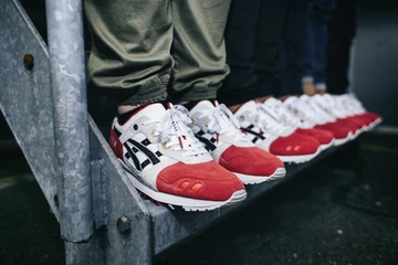 23afew-koi-club-on-feet-knuckler