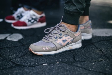 11afew-koi-club-on-feet-knuckler