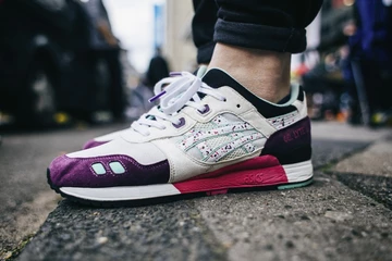 6afew-koi-club-on-feet-knuckler