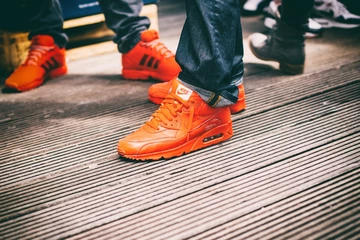 12not-just-shoes-on-feet-knucker-kane-holz