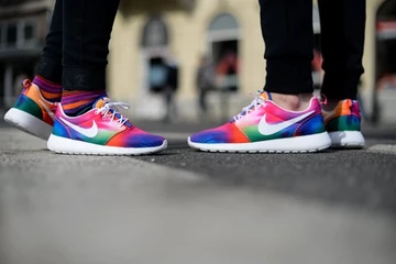 nike-roshe-run-tie-dye