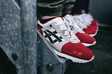 34afew-koi-club-on-feet-knuckler