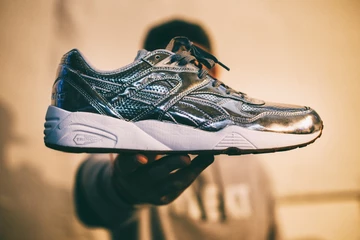 10not-just-shoes-kane-holz