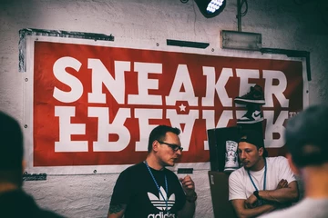 7not-just-shoes-kane-holz