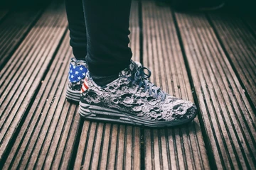 7not-just-shoes-on-feet-knucker-kane-holz