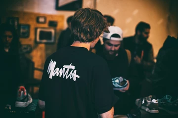 2not-just-shoes-kane-holz