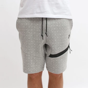 nike-tech-fleece-polka-dots-1