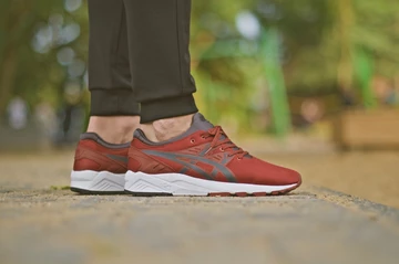 6asics.gel-kayano-evo