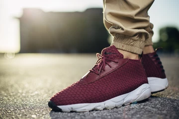 KaneHolz_FootscapeBurgundy2